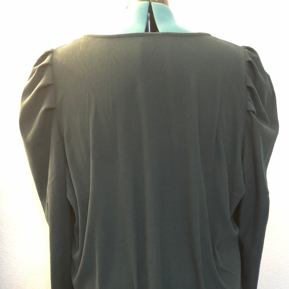 Torrid Green lace sweater puffy sleeve top- NWOT - Picture 2 of 2